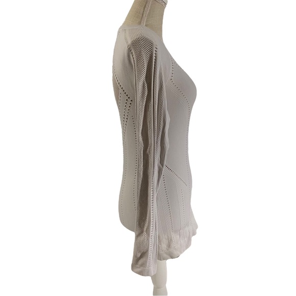 Athleta Oxygen Women Seamless Long Sleeve Mesh Cut Out Shirt Sz Sm Ivory - Picture 8 of 12